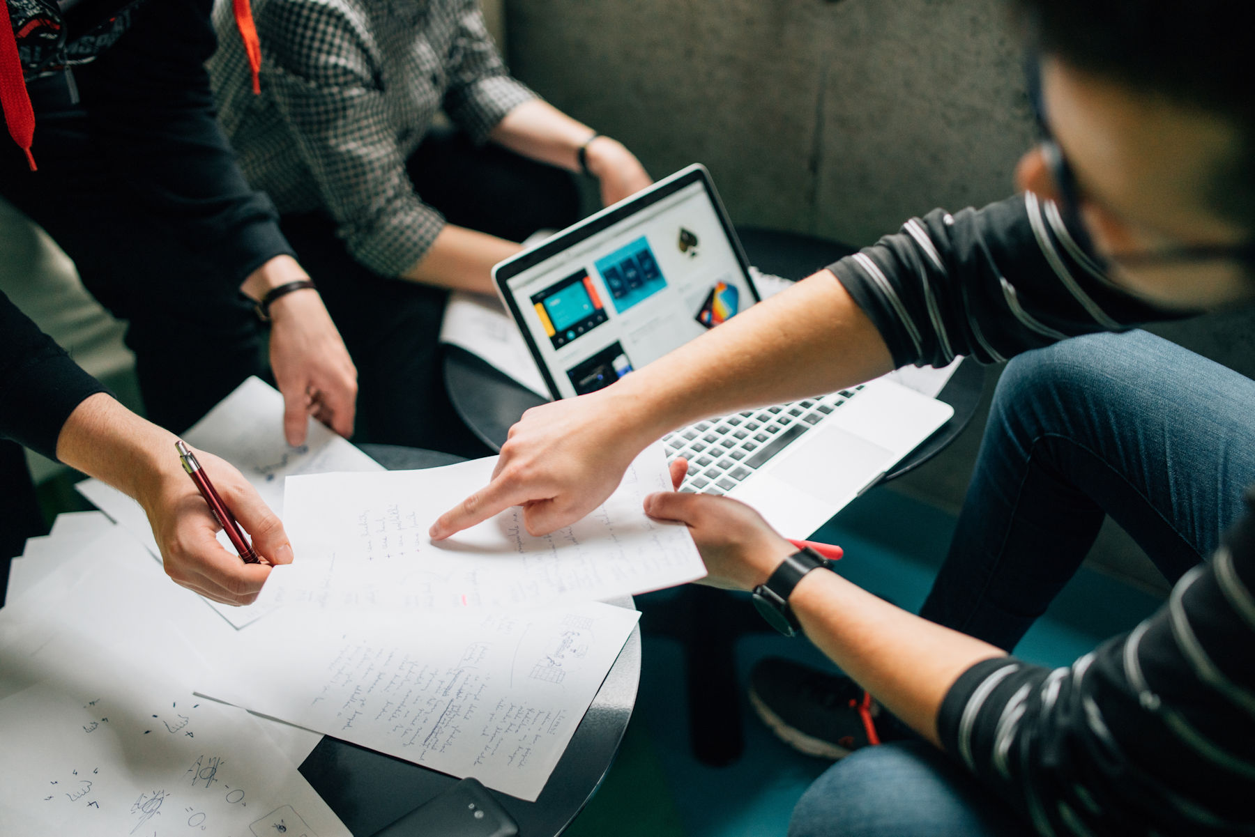 Rewarding Managers For Good Survey Scores